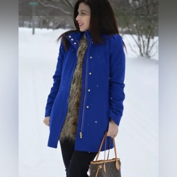 Banana Republic - Structured Wool City Coat 686057 | Cobalt Blue | Size Medium - Picture 3 of 14